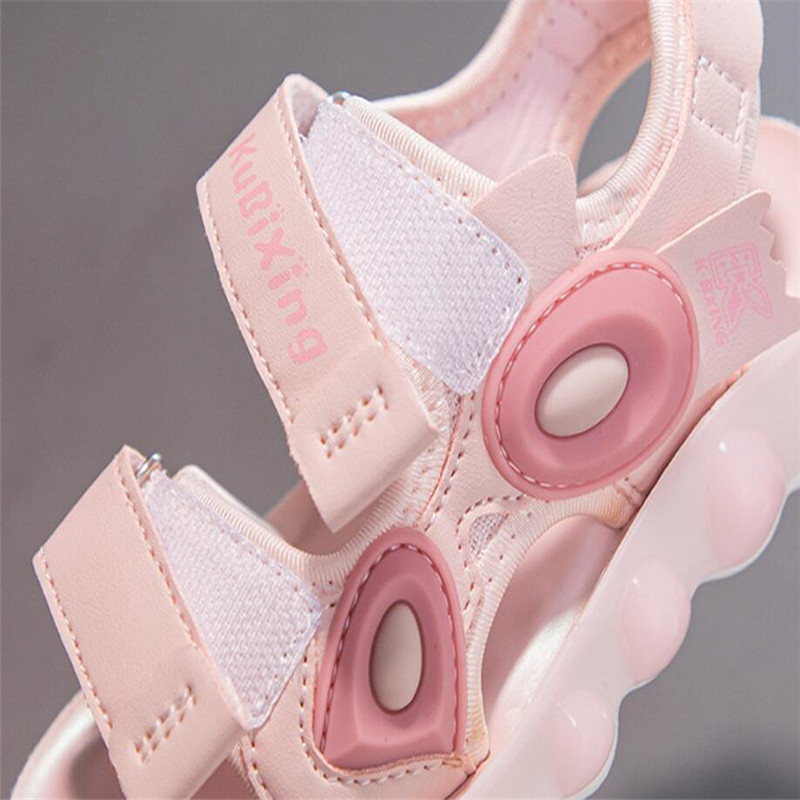 Jauna stila multfilmu princeses sandales meiteņu sandalēm 2024. gada vasaras meiteņu mīkstā zole, neslīdoši un gaiši pludmales apavi