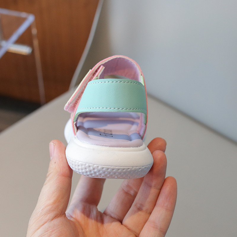 Sportske sandale za djevojčice Mješovite boje Dekoracija Mekano dno Neklizajuće Ružičaste Udobne PU gornje s otvorenim prstima Neklizajuće modne dječje cipele