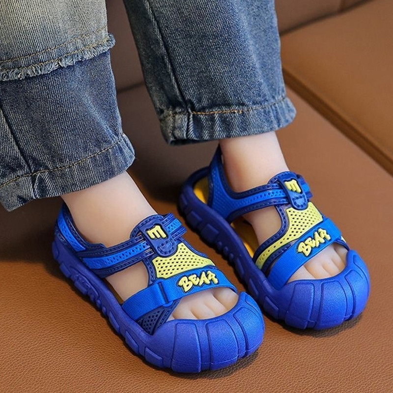 Zēniem, bērniem, sitieniem izturīgas sandales Vienkāršas modes meitenes, mīkstas zoles pludmales apavi vasarā, bērni valkā pretslīdēšanas sandales mazuļiem