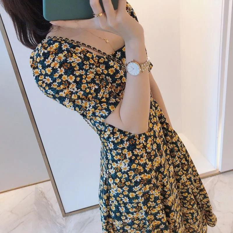 Nyári újdonság divatos ruha Elegáns női virágmintás, négyzet alakú galléros rövid ujjú hosszú ruhák alkalmi parti ruha