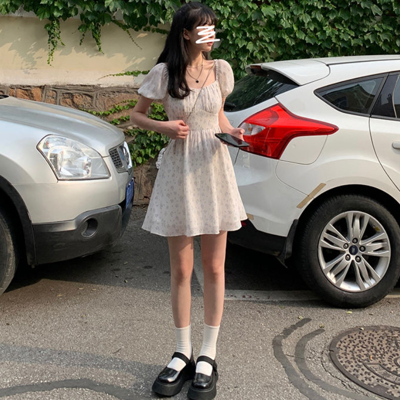 Sieviešu vasaras kleita ar pufām piedurknēm, brīvdienu kleita ar puķainu ziedu dizainu korejiešu stila koledža Jauki, vienkārši moderni vasaras vestidos