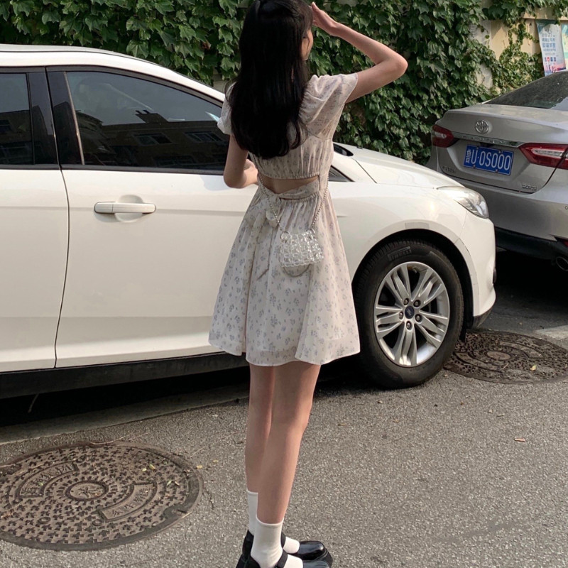 Sieviešu vasaras kleita ar pufām piedurknēm, brīvdienu kleita ar puķainu ziedu dizainu korejiešu stila koledža Jauki, vienkārši moderni vasaras vestidos