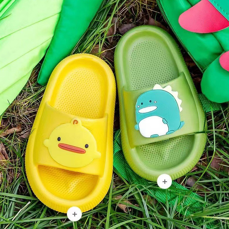 Bērnu čības vasaras izbraucieniem, valkājot jaukas multfilmas čības zēniem mīkstas zoles vannas čības 2–8 gadus vecām meitenēm Mājas čības