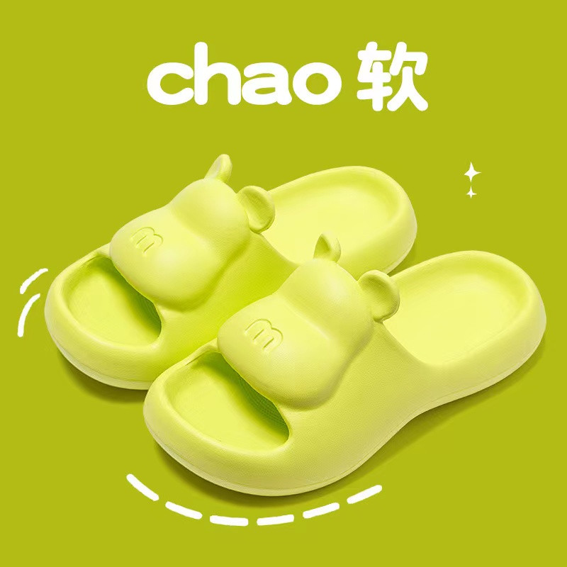 Jaunas populāras EVA čības sievietēm vasarā ar biezām zolēm un kāpšanas sajūtu uz fekālijām. Multeņu lācīša čības fo