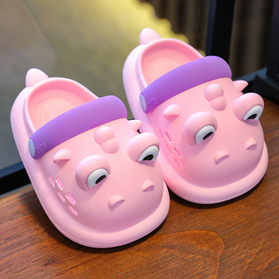 Nyári gyerekpapucsok Aranyos rajzfilm dinoszaurusz lábujjak becsomagoló szandálok fiúknak lányoknak tipegő papucsok csúszásmentes otthoni gyerekcipők