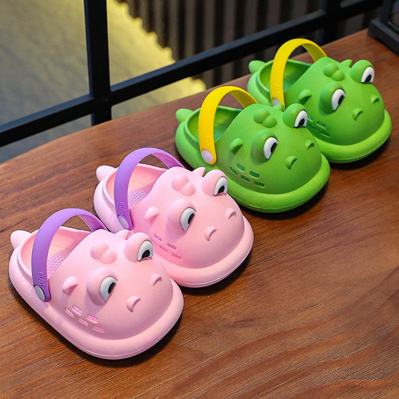 Nyári gyerekpapucsok Aranyos rajzfilm dinoszaurusz lábujjak becsomagoló szandálok fiúknak lányoknak tipegő papucsok csúszásmentes otthoni gyerekcipők