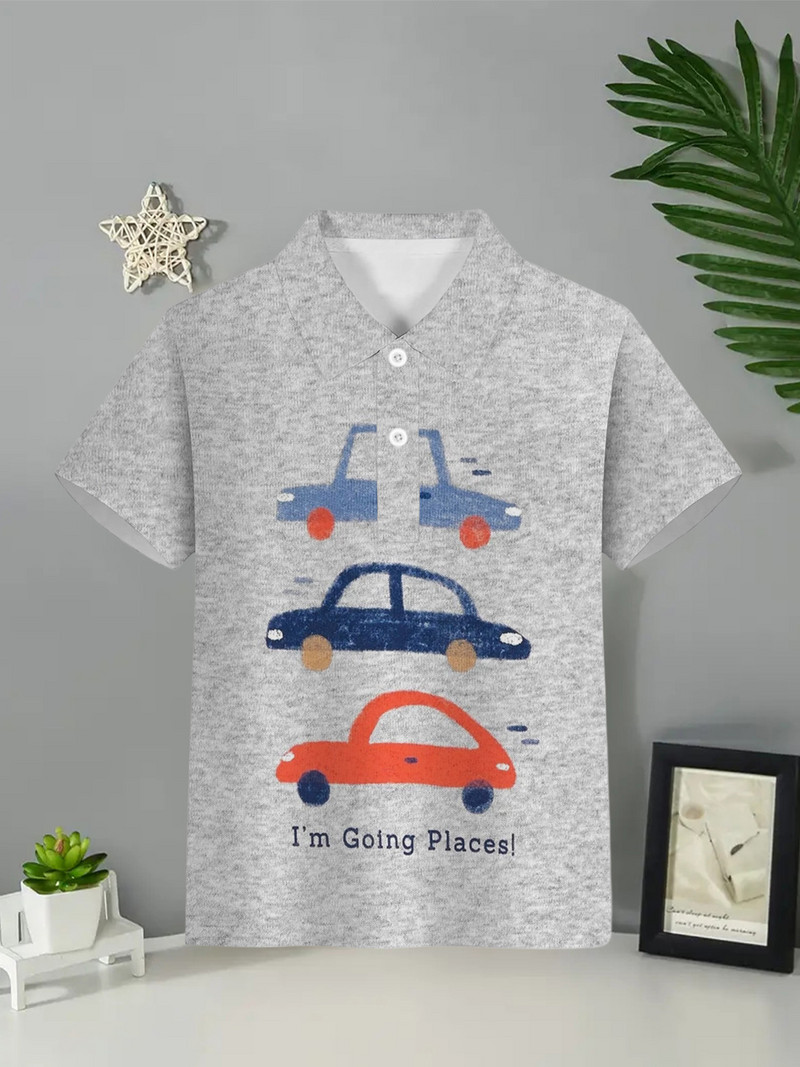 2024 Kids Ruhák Fiú Rajzfilm Print Pólók Autós Grafikus Gyermek felső rövid ujjú fiúknak Gyerekruhák Nyár