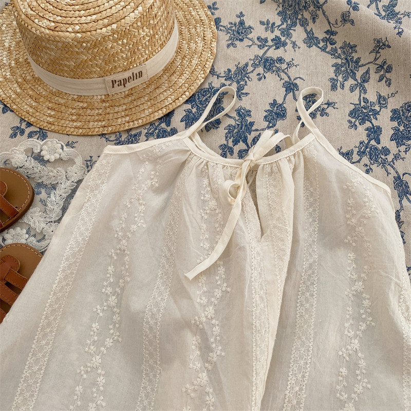 briedis jonmi 2024. gada vasaras korejiešu stila meiteņu bēša izšūšanas kleitas, volāni bez piedurknēm maziem bērniem, bērnu zeķturi