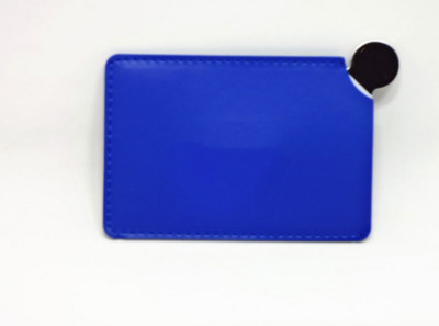 1 PC pārnēsājams mini nesalaužams grima spogulis, kas ir drupināts, kabatas kosmētikas spogulis, PU ādas nerūsējošā tērauda karte, pielāgot logotipu