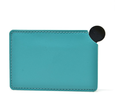 1 PC pārnēsājams mini nesalaužams grima spogulis, kas ir drupināts, kabatas kosmētikas spogulis, PU ādas nerūsējošā tērauda karte, pielāgot logotipu