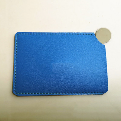 1 PC pārnēsājams mini nesalaužams grima spogulis, kas ir drupināts, kabatas kosmētikas spogulis, PU ādas nerūsējošā tērauda karte, pielāgot logotipu