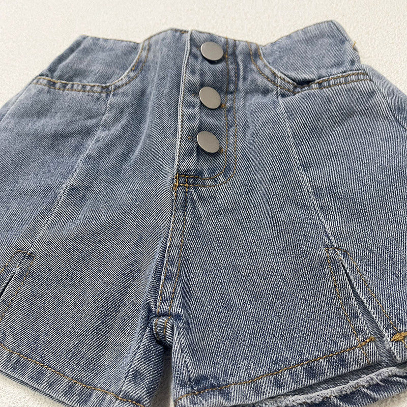 2024 új nyári gyerekeknek farmer rövidnadrágok lányok egyszínű gyöngyvirág meleg nadrágok gyermek felsőruházat farmerek