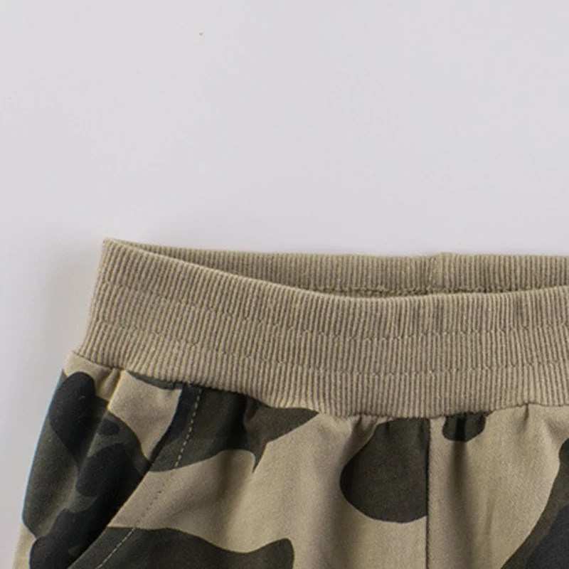 2024. gada vasaras bērnu haki krāsas maskēšanās bikses zēniem sporta šorti ar elastīgu vidukli Bērniem ikdienas īsi pludmales apģērbi ar apakšu Dropshipping