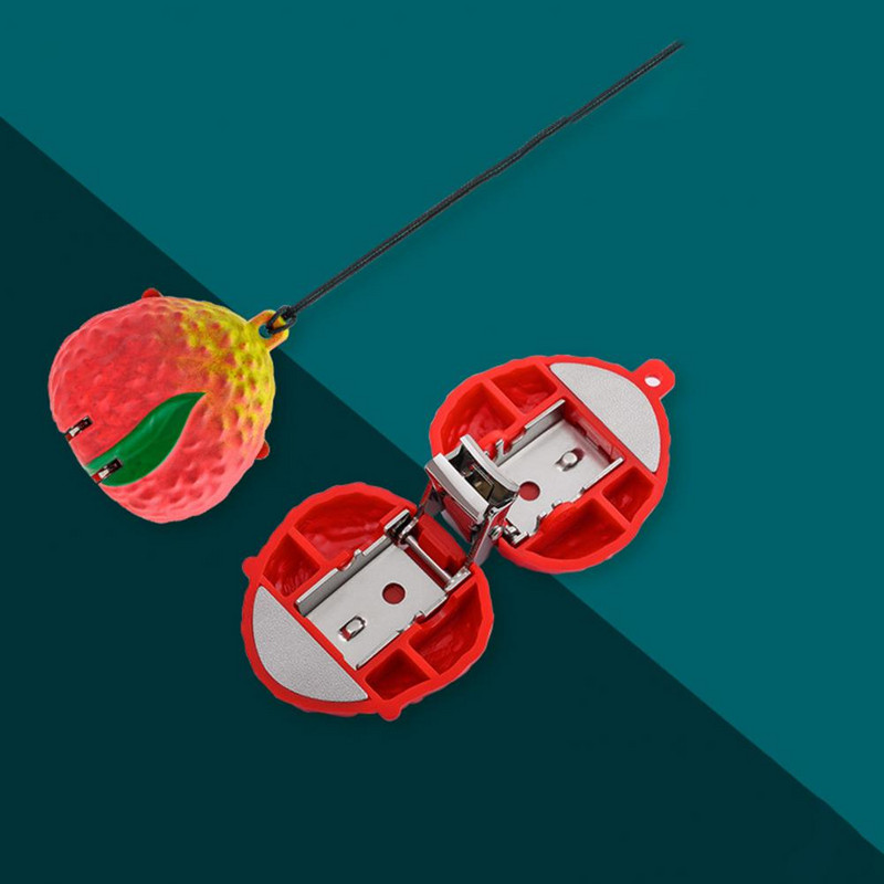 Salocīts nagu griezējs Mini pārnēsājams karikatūra Animal Fruit Panda Tiger Strawberry Keychain Nagu šķēres manikīra apgriešanas rīks