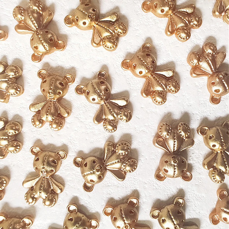 10 gab. Pink Bear nagu mākslas piekariņi 3D jauka multfilma 9 krāsu sveķu lācis nagu rotaslietas rotājumi DIY Kawaii manikīra nagu aksesuāri