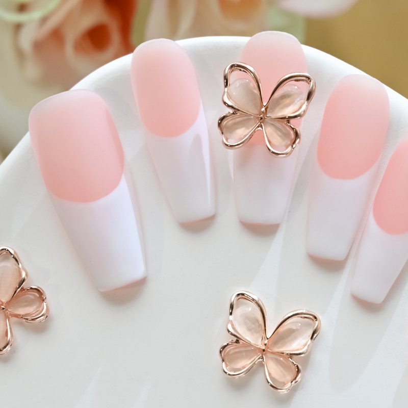 10 bucăți 3D ochi de pisică Fluture Nail Art Charms Auriu strălucitor Gri Argintiu Cristal Strasuri Bijuterii de lux Piese pentru unghii din aliaj