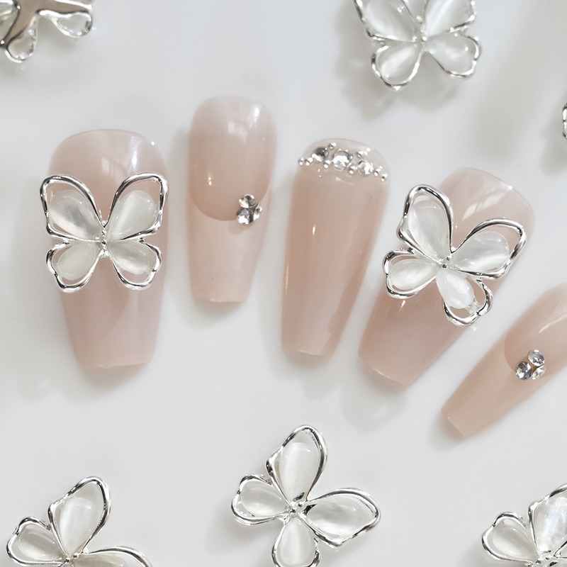 10 bucăți 3D ochi de pisică Fluture Nail Art Charms Auriu strălucitor Gri Argintiu Cristal Strasuri Bijuterii de lux Piese pentru unghii din aliaj