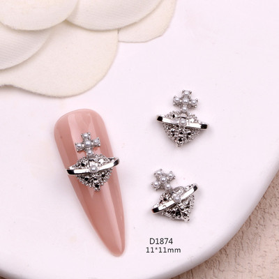 10 kom/lot Ravni medvjeđi nokti Šarm Rhinestones Srebrni/zlatni dodaci za nokte Profesionalni šarm Cirkonijski dijamanti Luksuzni dijelovi DIY