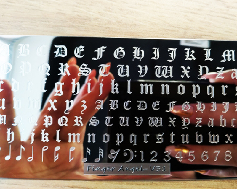 1Gb Burtu un ciparu nagu mākslas štancēšanas plāksnes veidne apzīmogotām liesmas lapām ģeometriskā dizaina nagiem attēlu drukāšanas rīki 12*6 cm