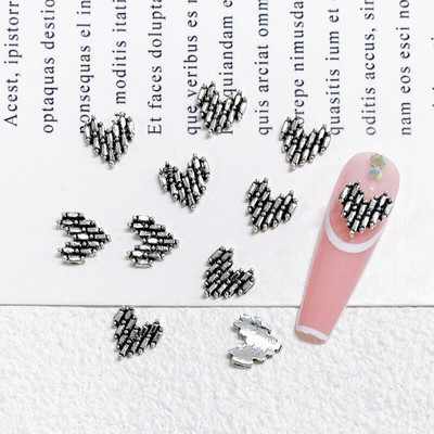 10 komada Gothic Punk Style Nail Art Charms Antikno srebrna legura Isusov katolički križ Dodaci Devilski anđeoski ukrasi za nokte