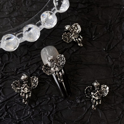 10 komada Gothic Punk Style Nail Art Charms Antikno srebrna legura Isusov katolički križ Dodaci Devilski anđeoski ukrasi za nokte