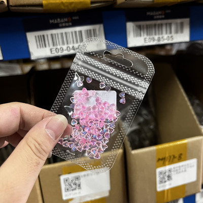 100 komada nakita s prozirnim kristalima i dijamantima, 3D ljubavno srce, šarm za nokte za ukrašavanje noktiju prozirnom smolom, dijelovi noktiju za Valentinovo