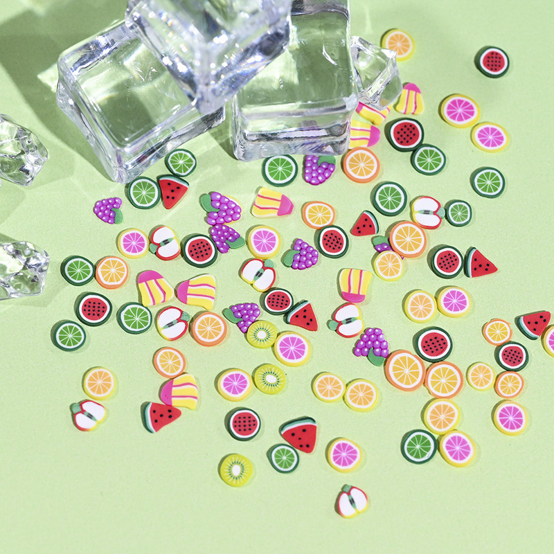 1000 gab. Jauktas 3D augļu šķēles nagu piekariņi Polimēru māls, DIY modeļi Šķēles citrona nagu mākslas dekors Mīksta māla lakas manikīra piederumi