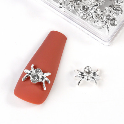 10 komada Luksuzni srebrni križ Nail Art privjesci za nakit Retro legirani kamenčići Svjetlucavi 3D Nail Art DIY Punk dodaci za manikuru