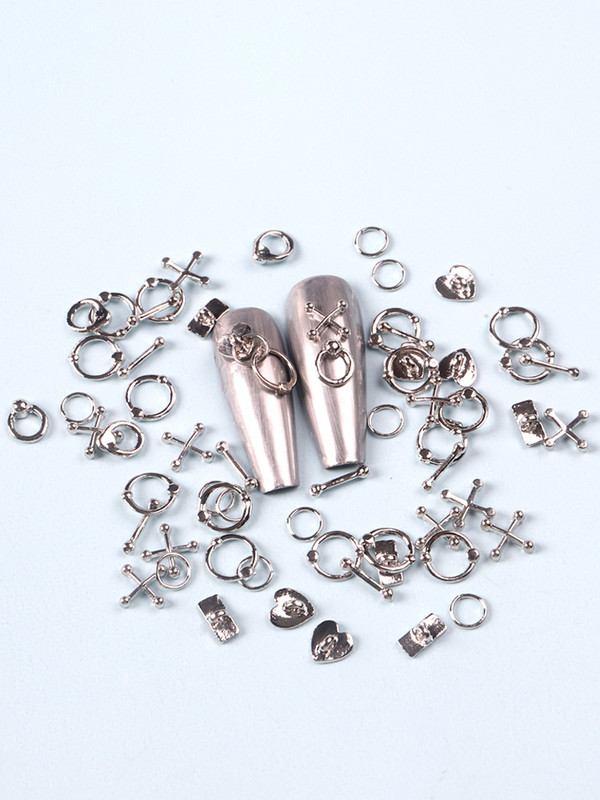 50PCS Mješoviti 3D punk sivi metalni dijelovi Ukrasi za nokte Legura Retro Krug Nails Art Charms Pribor za manikuru