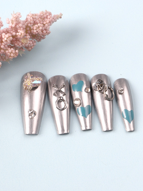 50PCS Mješoviti 3D punk sivi metalni dijelovi Ukrasi za nokte Legura Retro Krug Nails Art Charms Pribor za manikuru