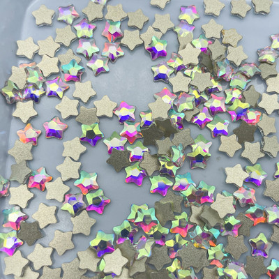 100 gab. Daudzkrāsains stikls — Zvaigzne, nagu mākslas strādnieki