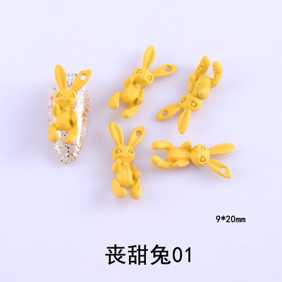 10 komada Nail Art Skull Rabbit Sweet Funeral Girl Style Metalna boja u spreju Matizirani zec 2021. Novi dolazak Neto Crveni nakit za nokte