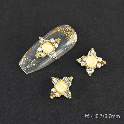 10 gab./partija Vintage Rhinestone nagu piekariņi 3D emalja bišu zirnekļa lācis metāla sakausējums kristāla rotaslietas manikīrs DIY nagu mākslas rotājumi