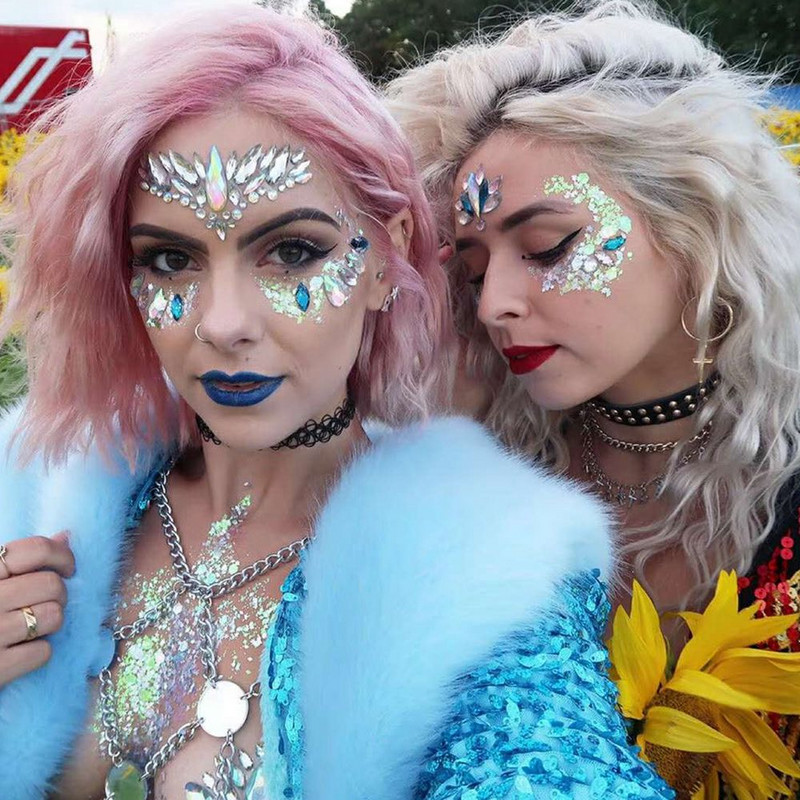 Vrećica od 15 g Oko 300 komada akrilnih kamenčića s ravnim stražnjim dijelom u raznim oblicima i veličinama Mnogo boja za ukrase lica Dragulji