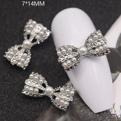 10GAB Luksusa sakausējuma nagu mākslas planēta Rhinestone piekariņi Nagi dekorēšanas piederumi Planet Cross Juvelierizstrādājumu aksesuāri Manikīra daļas