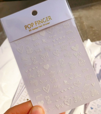 Nagu mākslas uzlīmes Sirds 3D nagu uzlīme Zelta sudraba melna Seksīgi sarkana nagu dizaina uzlīme ar mirdzošu pūdera nagu aksesuāriem