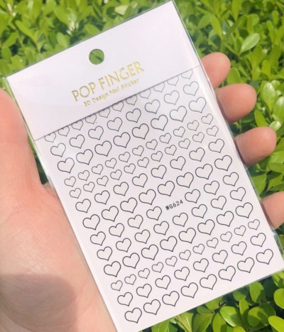 Nagu mākslas uzlīmes Sirds 3D nagu uzlīme Zelta sudraba melna Seksīgi sarkana nagu dizaina uzlīme ar mirdzošu pūdera nagu aksesuāriem