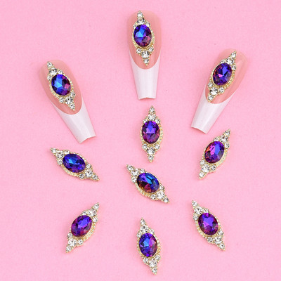 10 gab Crysal Big Gemstone Nagu piekariņi sakausējuma 3D nagu rotājumi Rhinestone zelta rotaslietas dizainers DIY Long Nail Art NJ23104-3