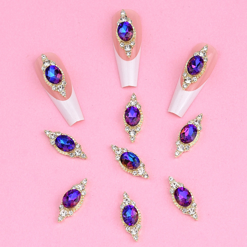 10 gab Crysal Big Gemstone Nagu piekariņi sakausējuma 3D nagu rotājumi Rhinestone zelta rotaslietas dizainers DIY Long Nail Art NJ23104-3