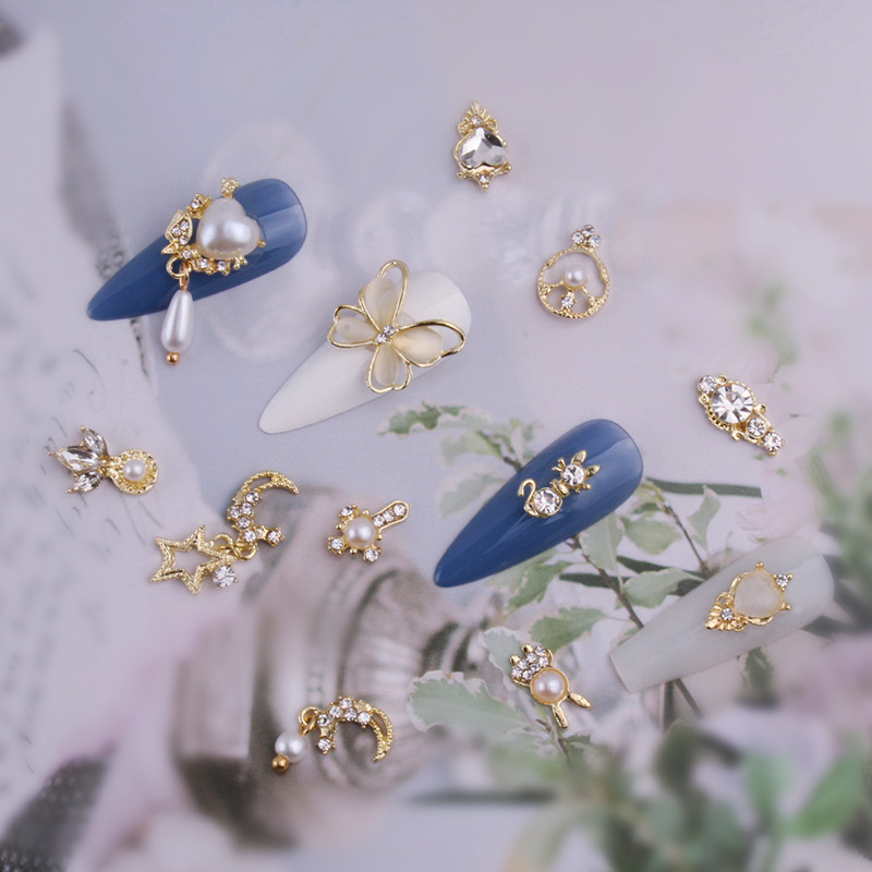 10 gab. Metāla karājas nagu mākslas piekariņi Mēness/Tauriņš/Bowknot Metāla cirkons Luksusa Rhinestone Nagu pīrsings Juvelierizstrādājumu kulonu dimanti