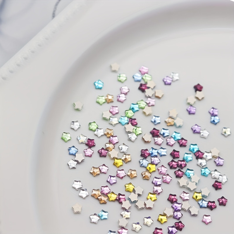 50 komada šarenih malih zvijezda s pljosnatim kamenčićima, set privjesaka za nokte, nakit za nokte za izradu noktiju DIY