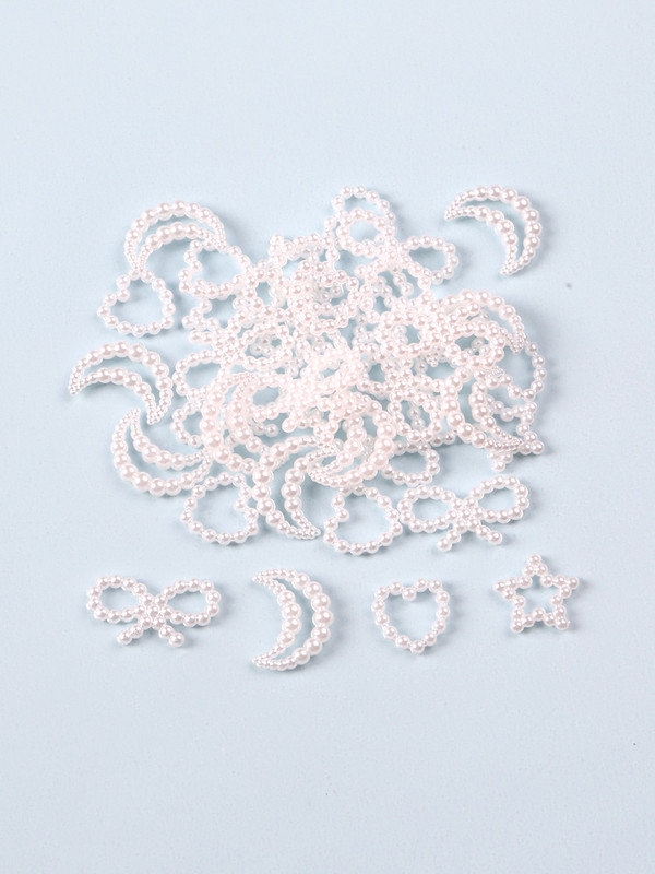 40 gab Dobu sirds pērļu nagu mākslas piekariņi balti pērļu apaļi sirds zvaigzne vairāku formu 3D nagu dekorēšana DIY nagu aksesuāri