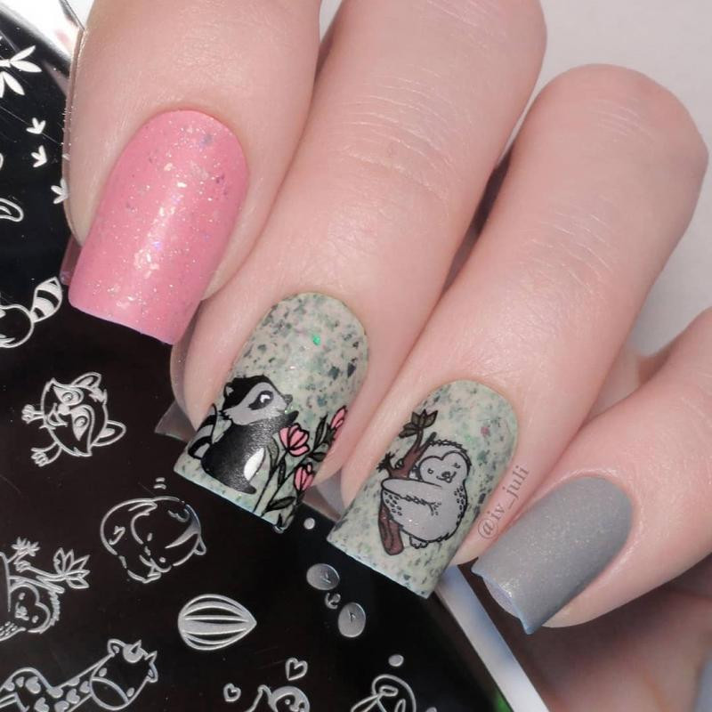 BORN PRETTY Karikatūra Dzīvnieki Nagu mākslas zīmogplāksnes Lapas Zieds Ģeometriskas svītras Līnija Mākslinieka attēla trafaretu veidņu drukas rīks