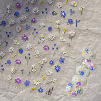 Krāsains dzirkstošs stikla fragments pavasara savvaļas ziedi Augstas kvalitātes līmējošās zibspuldzes nagu uzlīmes Mākslas dekorācijas dizains T-3784