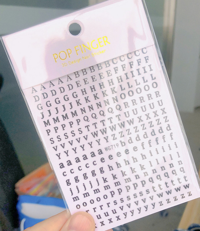 Atpakaļ Līme Nagu uzlīmes Burtu uzlīmes Alfabēta uzlīmes Teksts un cipari Nagu mākslas uzlīmes Nagu uzlīmes Uzlīmes nagu uzgaļiem