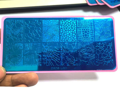 Snake Leopard Nagu apzīmogošanas plāksne angļu burtu Mīlestība Sirds Lapas Ziedi Dizains Apdrukas plāksnes Naglas Māksla Trafarets Zīmoga rīki