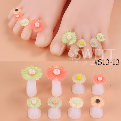 8 gab./Iepakojums Silikona purngalu atdalītājs Cute, mīksts pedikīra rīki Daisy Square Star Heart Rhinestone pēdu pirkstu atdalītāju kopšanas rīki