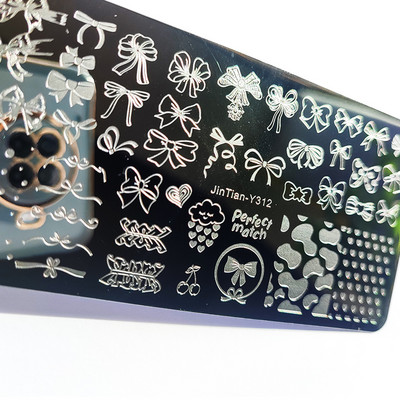 Valentinovo Tanjuri za utiskivanje noktiju Cvijet ruže Ljubavna tema Mašna Crtani tanjuri za ukrašavanje noktiju Alati za šablone za dizajn noktiju od nehrđajućeg čelika