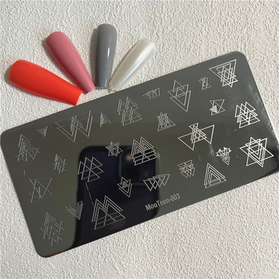 Trīsstūra formas nagu apzīmogošanas plāksne Trīsstūrveida figūras nagu mākslas veidne ģeometrija nagu zīmoga plāksnes Mouteen-003