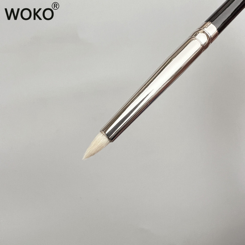 Kist za sjenilo sa suženim detaljima Kist za šiljaste nabore od prirodne kozje dlake Precizno razmazivanje sjenila za oči Smoky Liner Kistovi za šminku